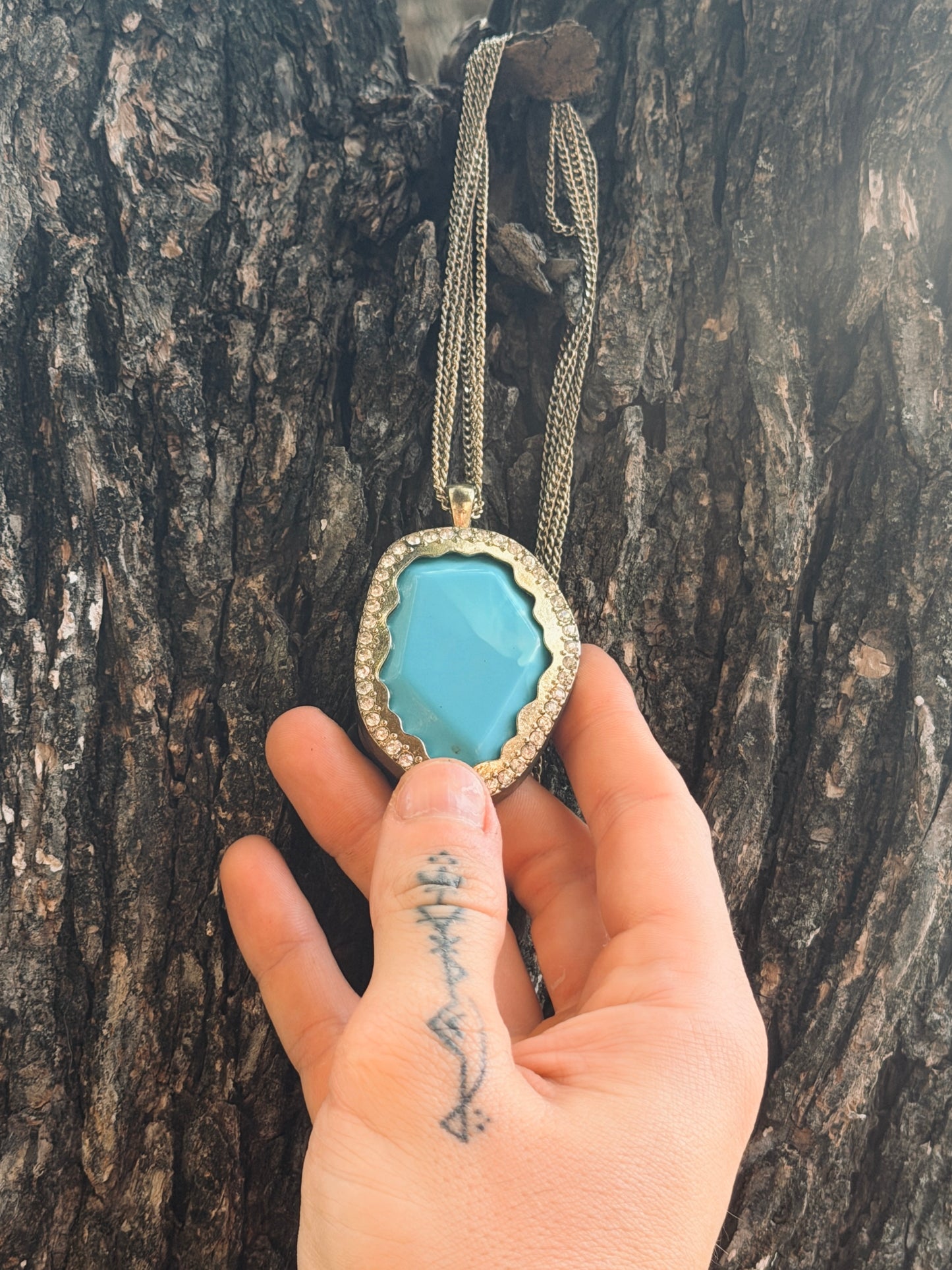Sky Blue Turquoise Oval Pendant Necklace