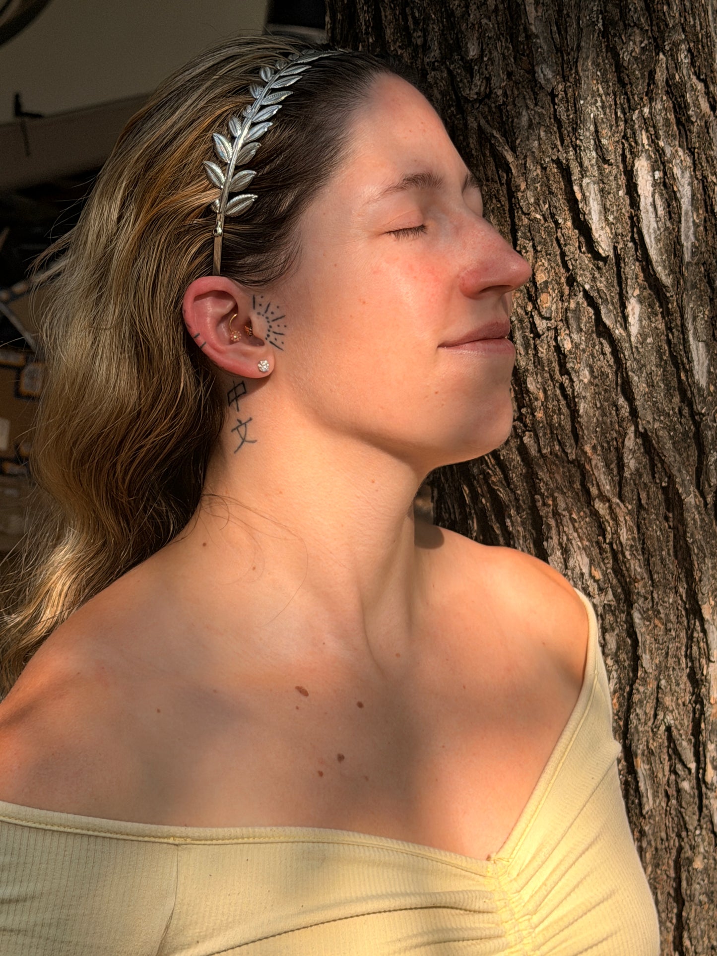 Greek Laurel Leaf Headband – Silver Tone